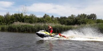 Z regionu: Dziecko wypadło z kajaka na Pilicy