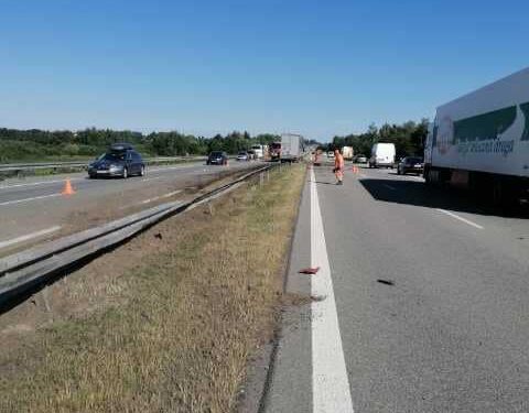 Groźny wypadek na obwodnicy Białobrzegów – są utrudnienia! [Zdjęcia]