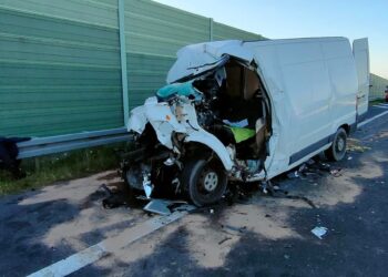 Radomskie: Kierowca busa zginął na miejscu