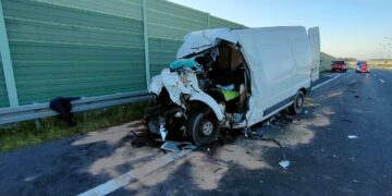 Radomskie: Kierowca busa zginął na miejscu