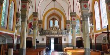 Powiat kozienicki: Świątynia z legendą