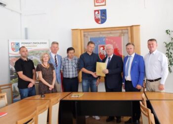 Powiat zwoleński: Futbol na trawie