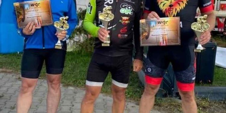 Region radomski: Kolarskie sukcesy grójeckich mundurowych