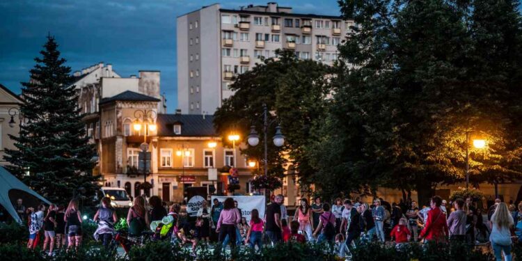 Radom: Taniec w centrum i operetka w tężni