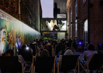 Radom: Kino na leżakach w Strefie Komfortu