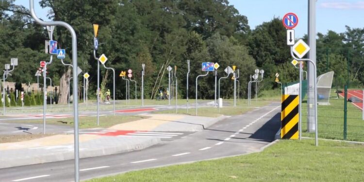 Powiat grójecki: Sport i motoryzacja [galeria]