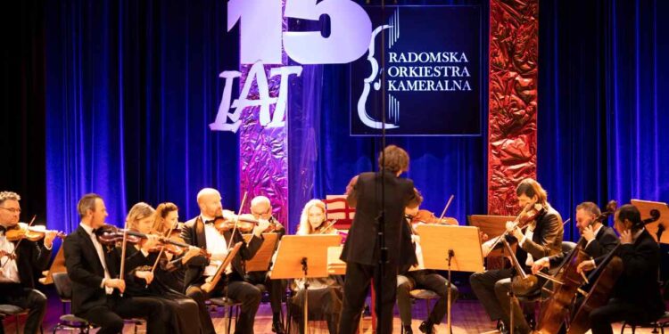 Radom: 15 lat Radomskiej Orkiestry Kameralnej [ZDJĘCIA]