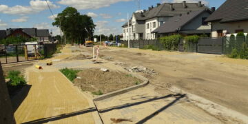 Powiat zwoleński: Ulice przed jesienią [galeria]