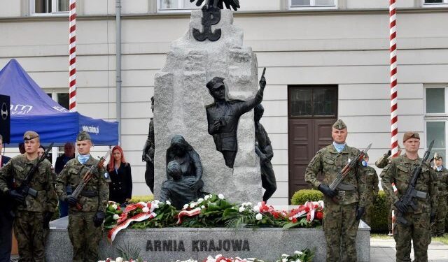 Radom: Upamiętniono wydarzenia z 1945 r.