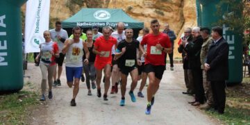 Radomskie: Wyścig mundurowych w przysuskich lasach