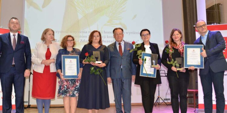 Powiat grójecki: Dwa trofea muzealne