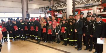 Powiat radomski: Pomoc dla młodych strażaków