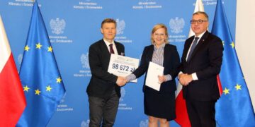 Powiat radomski: Jaśniej i oszczędniej