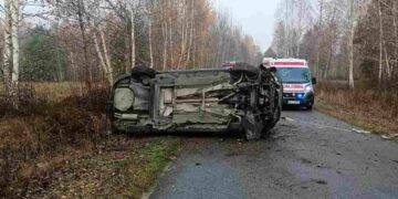 Powiat szydłowiecki: Straciła panowanie nad pojazdem – ranna pasażerka