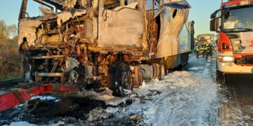 Powiat białobrzeski: Ciężarówka w ogniu na S7