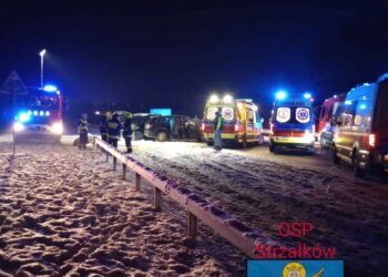 Powiat radomski: Zdarzenie drogowe na S7 – ucierpiały dwie osoby