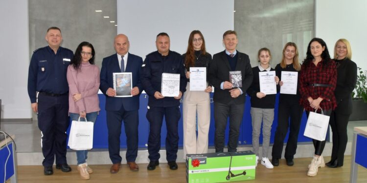 Powiat radomski: Ulotki przeciwko uzależnieniom