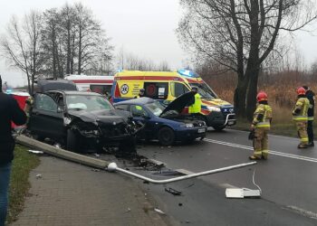 Radom: Pilne! Śmiertelny wypadek – nie żyje kierowca