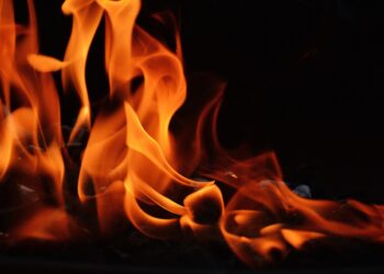 Radom: Pożar w mieszkaniu na ul. Paderewskiego