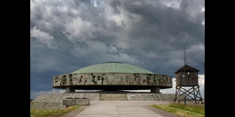 Powiat radomski: Piętno wojny