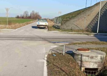 Radomskie: Łupem padło… kilkadziesiąt znaków drogowych – sprawę bada Policja