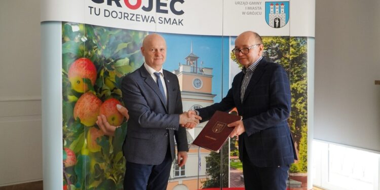 Powiat grójecki: Dwie kondygnacje nauki