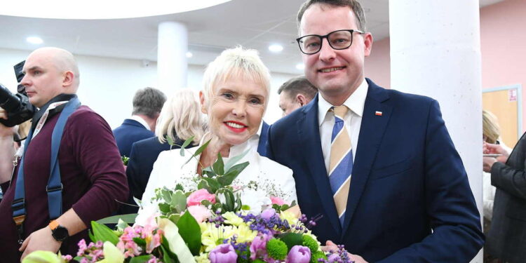 Z kraju: Budzik już otwarty!