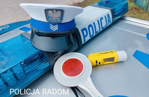 Powiat radomski: Pijany mąż potrącił żonę – w domu siódemka dzieci