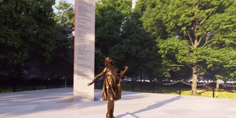 Powiat lipski: Rzeźba pamięci