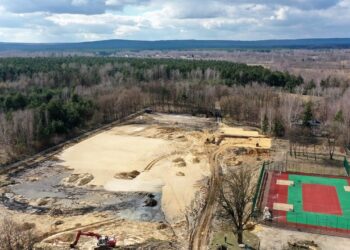 Powiat szydłowiecki: Piłka, tyczka i kula