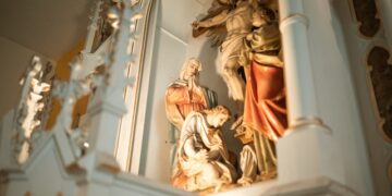 Z kraju / Radom: Wielki Tydzień z ogólnopolską “Nocą konfesjonałów”