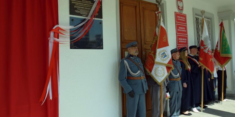 Powiat kozienicki: Hołd historyczny