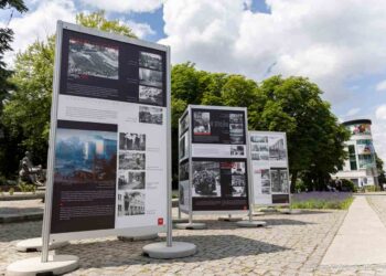 Radom: Rocznicowa wystawa na placu Corazziego