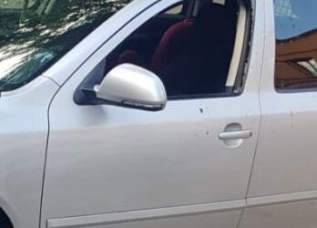 Powiat kozienicki: Nieprzytomny w nagrzanym aucie