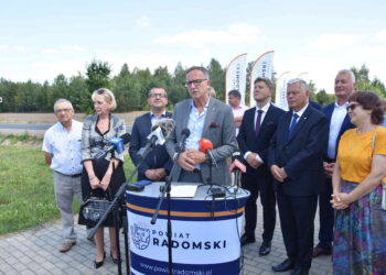 Powiat radomski: Dotacje drogowe