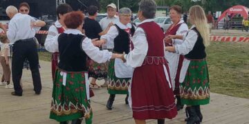 Powiat szydłowiecki: Metalurgia, magia i muzyka