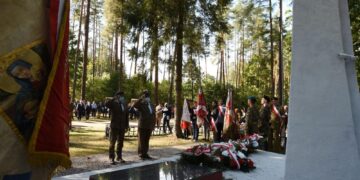 Powiat radomski: Pielęgnowanie partyzanckiej pamięci