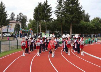 Powiat zwoleński: Futbol i lekkoatletyka