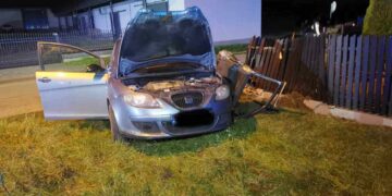 Powiat przysuski: Uderzył w ogrodzenie – 47-latek w ciężkim stanie