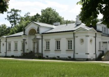 Powiat szydłowiecki: „Powrót”