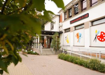 Powiat grójecki: Pędzel, kredki, ołówek i obiektyw