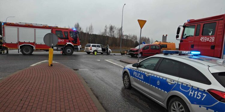 Powiat grójecki: Zderzenie pojazdów na krajowej 50-tce