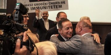 Prokuratura Bodnara umarza śledztwo w sprawie Tomasza Grodzkiego.